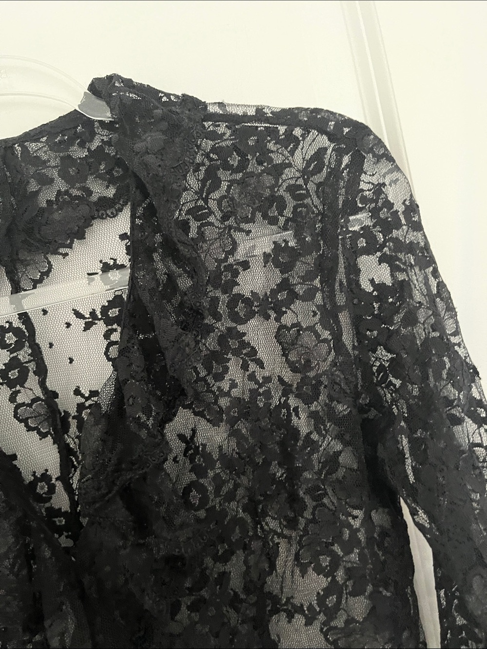 Sheer Black Lace Long-Sleeve Women's Top - Picture 5 of 8
